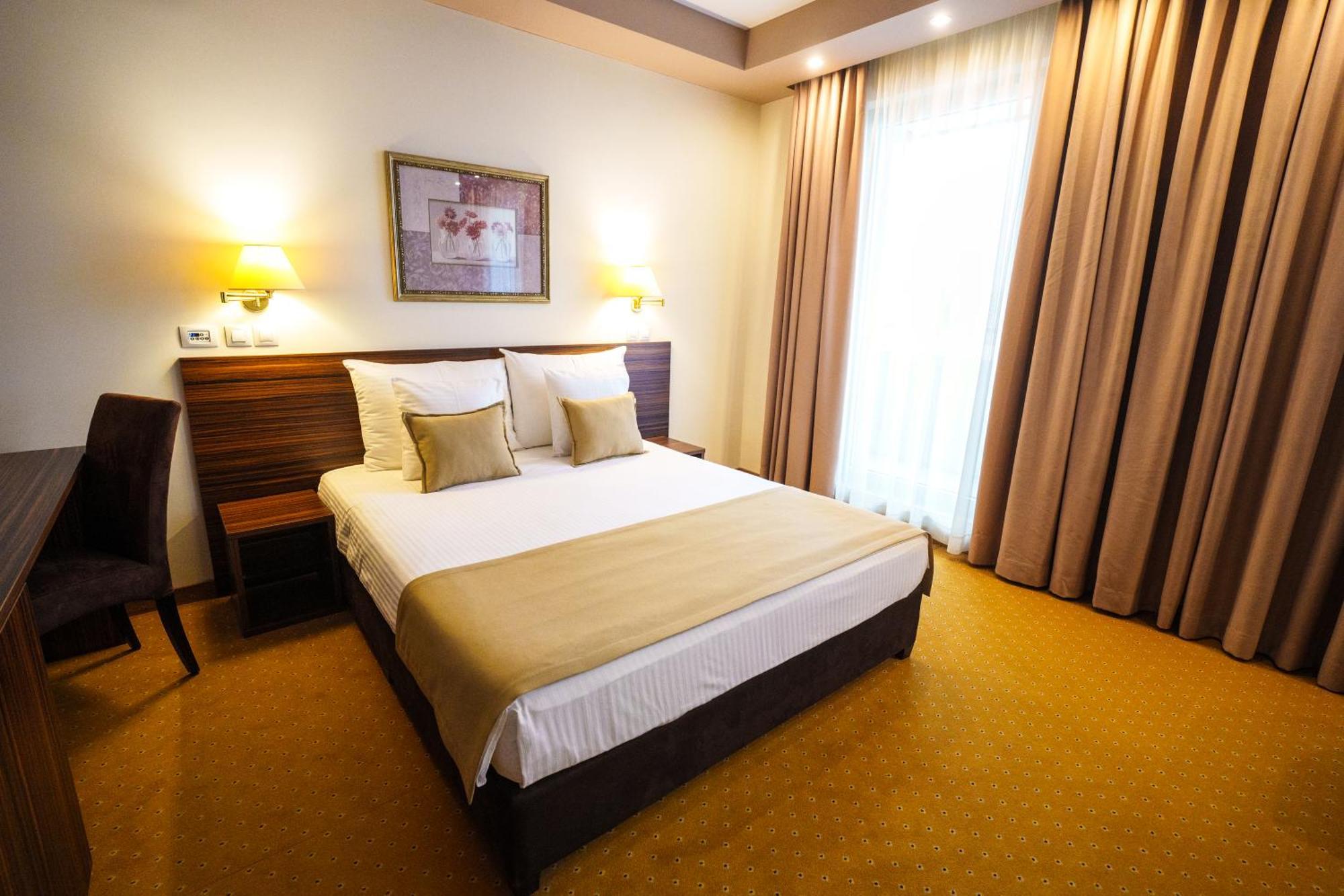 Hotel Monogram Park 루마 외부 사진