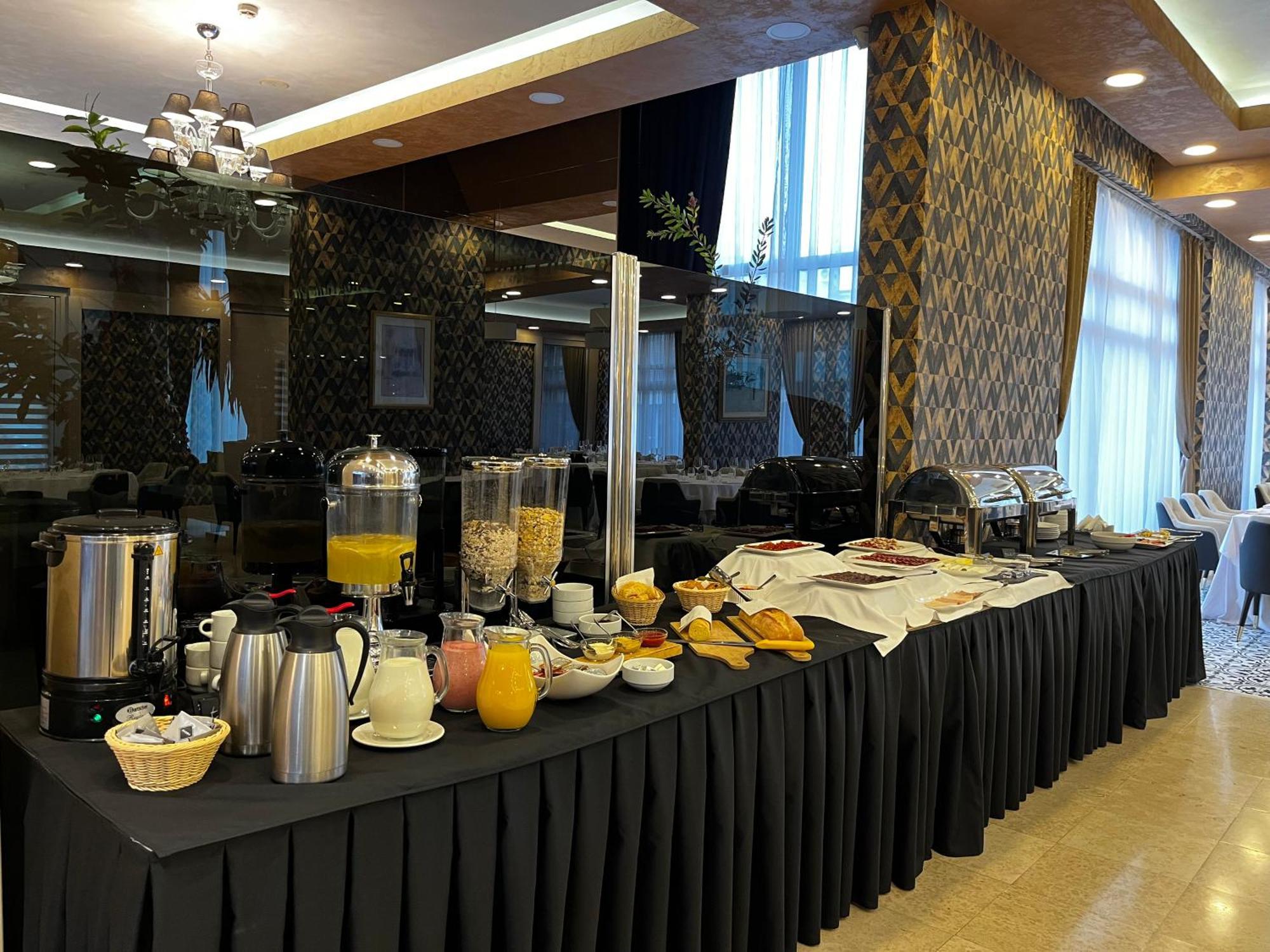 Hotel Monogram Park 루마 외부 사진