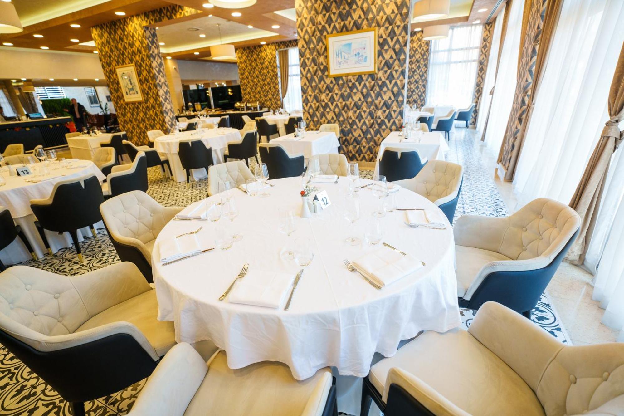 Hotel Monogram Park 루마 외부 사진