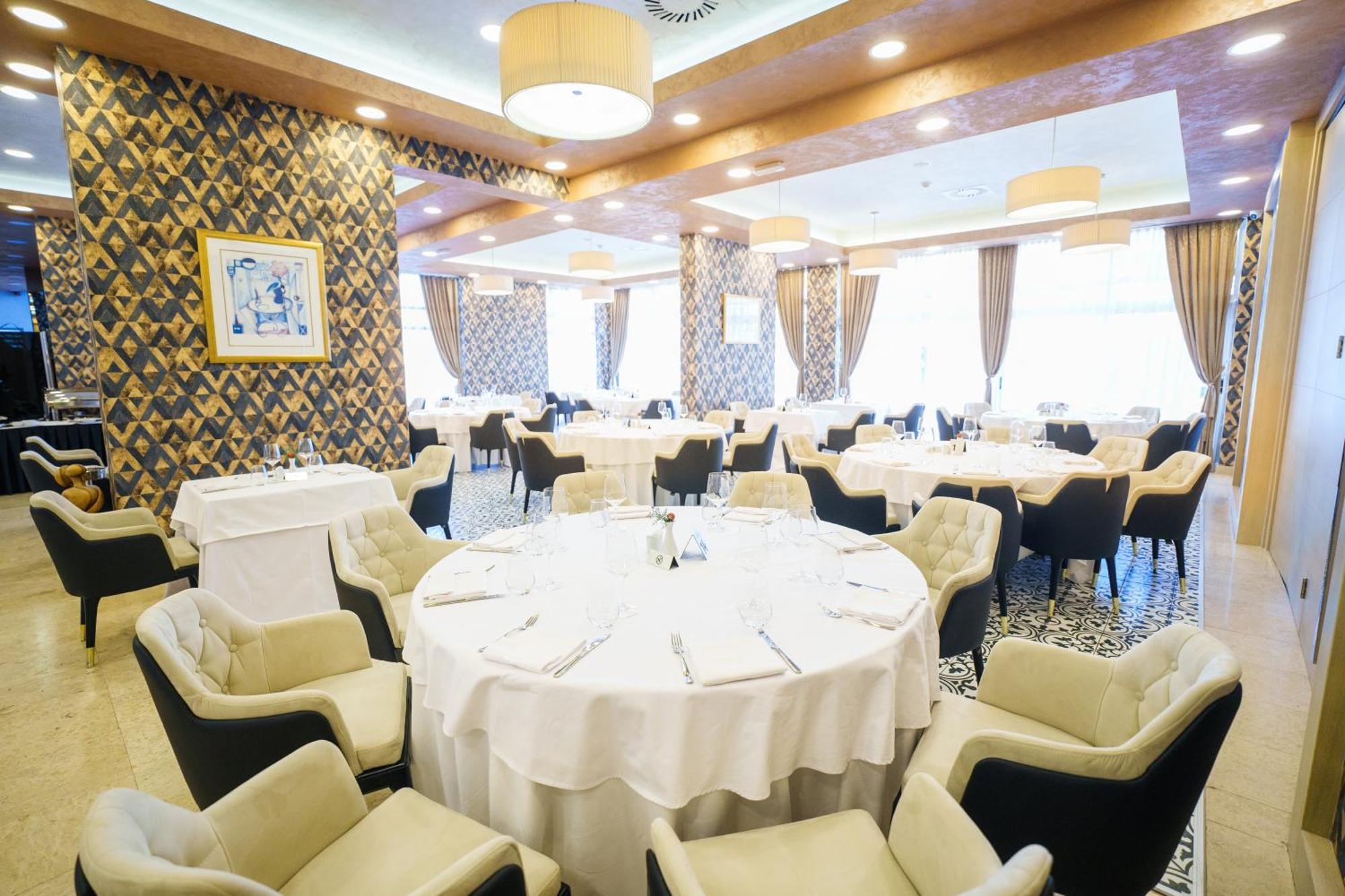 Hotel Monogram Park 루마 외부 사진