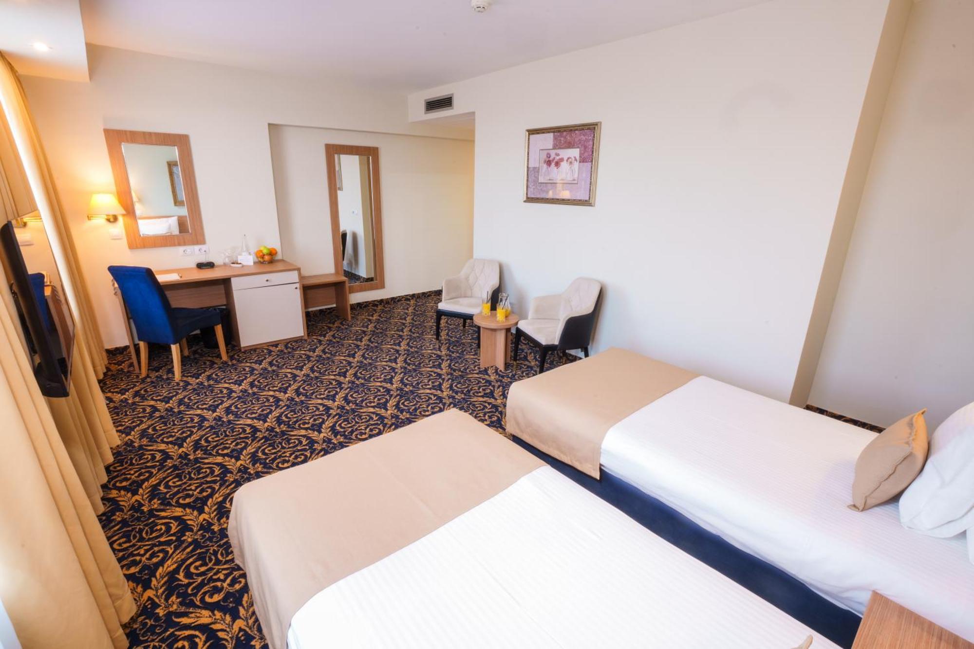 Hotel Monogram Park 루마 외부 사진