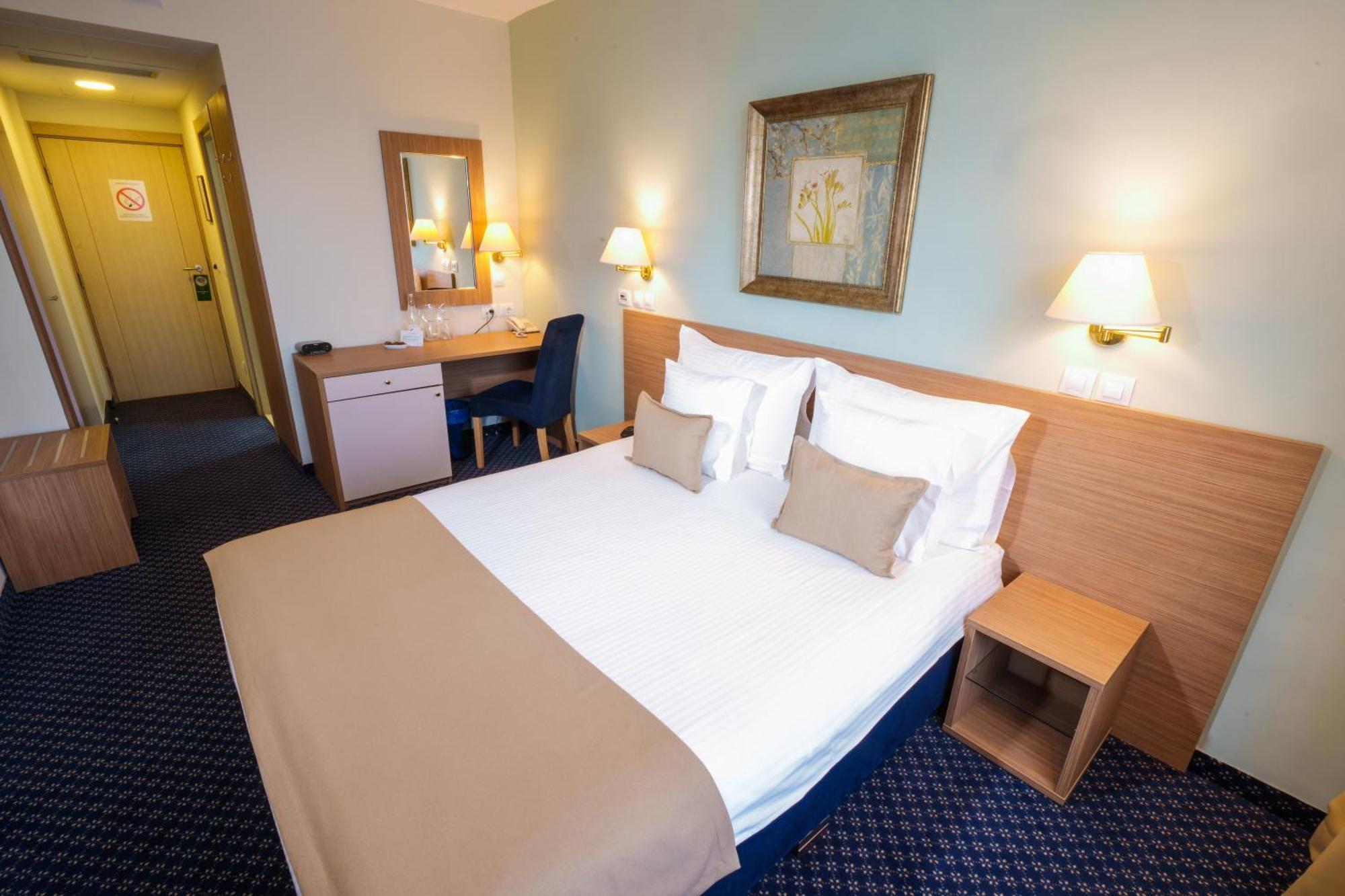 Hotel Monogram Park 루마 외부 사진