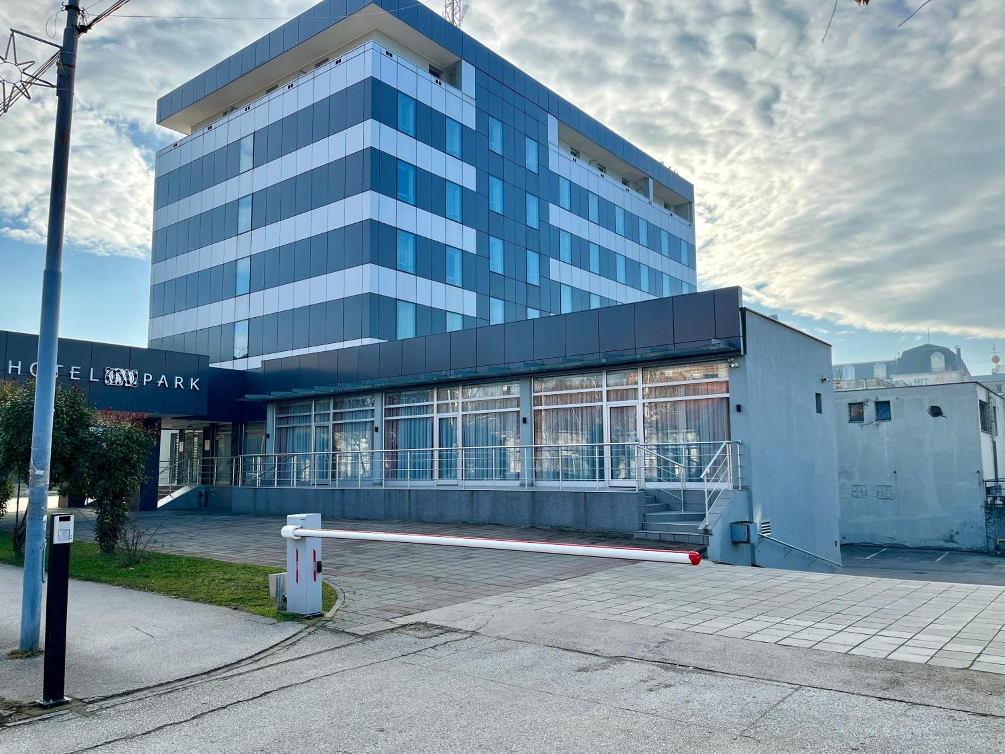 Hotel Monogram Park 루마 외부 사진